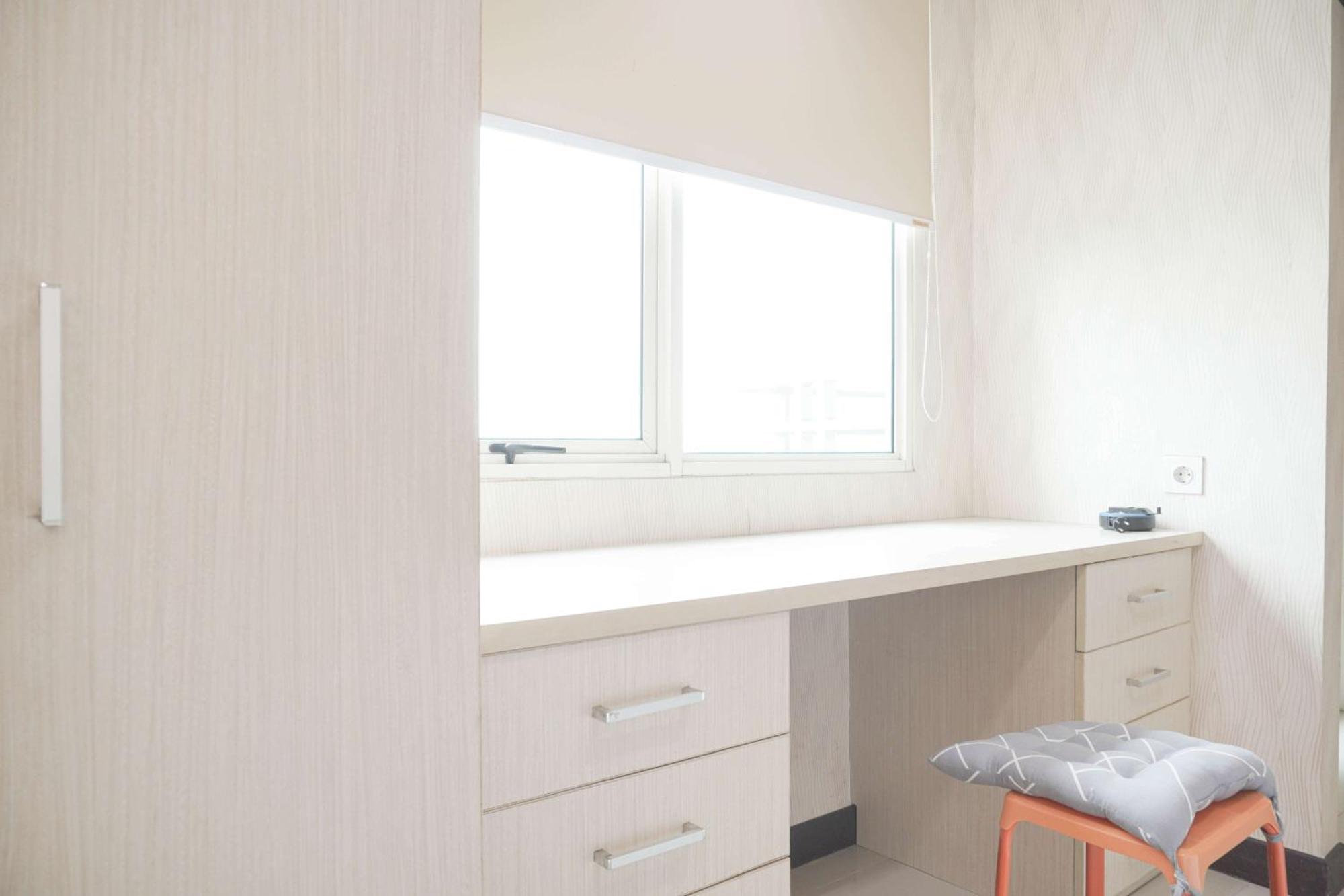 Homey And Modern At Sky Terrace By Travelio * Jakarta